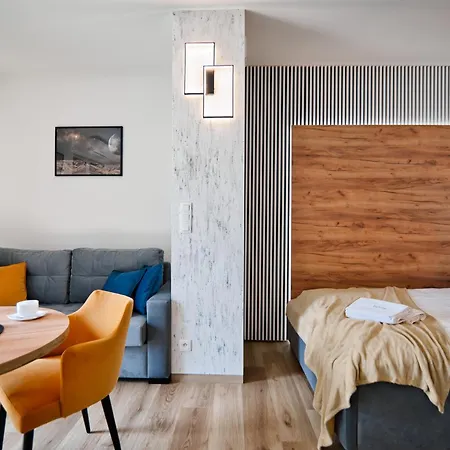 Mars By Housine 扎托尔